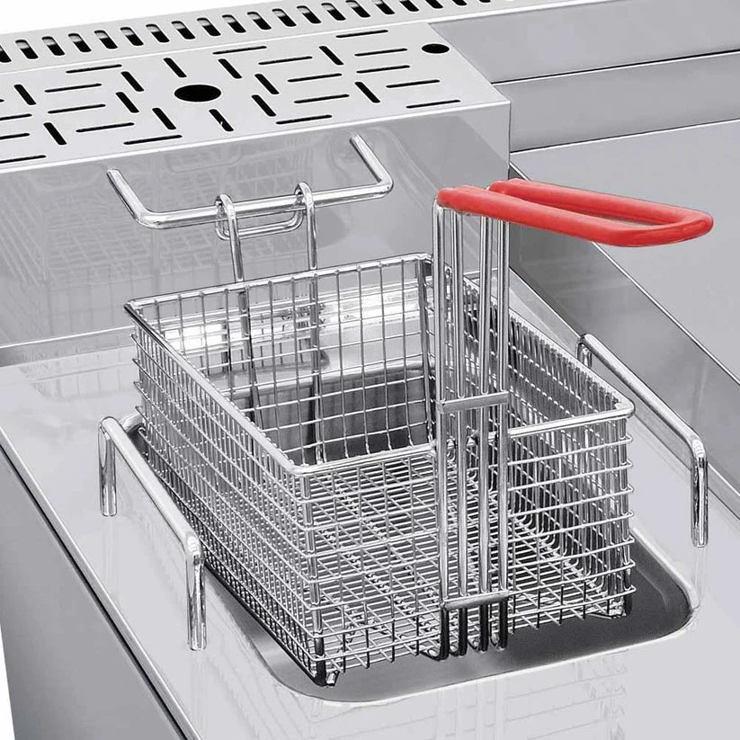ESTUFA_CORIAT_MULTICHEF_MASTER_DE_PISO_Estufa_4_Quemadores_Plancha_Freidor_Horno_Gas_Hotel_Restaurante_Comedor._2