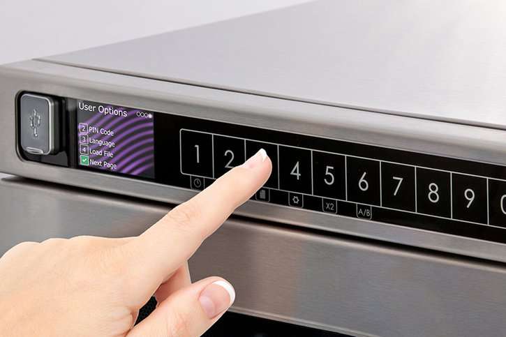 HDC-DEC-MDC_touchpad_closeup_UserOptions_W.max-725x500