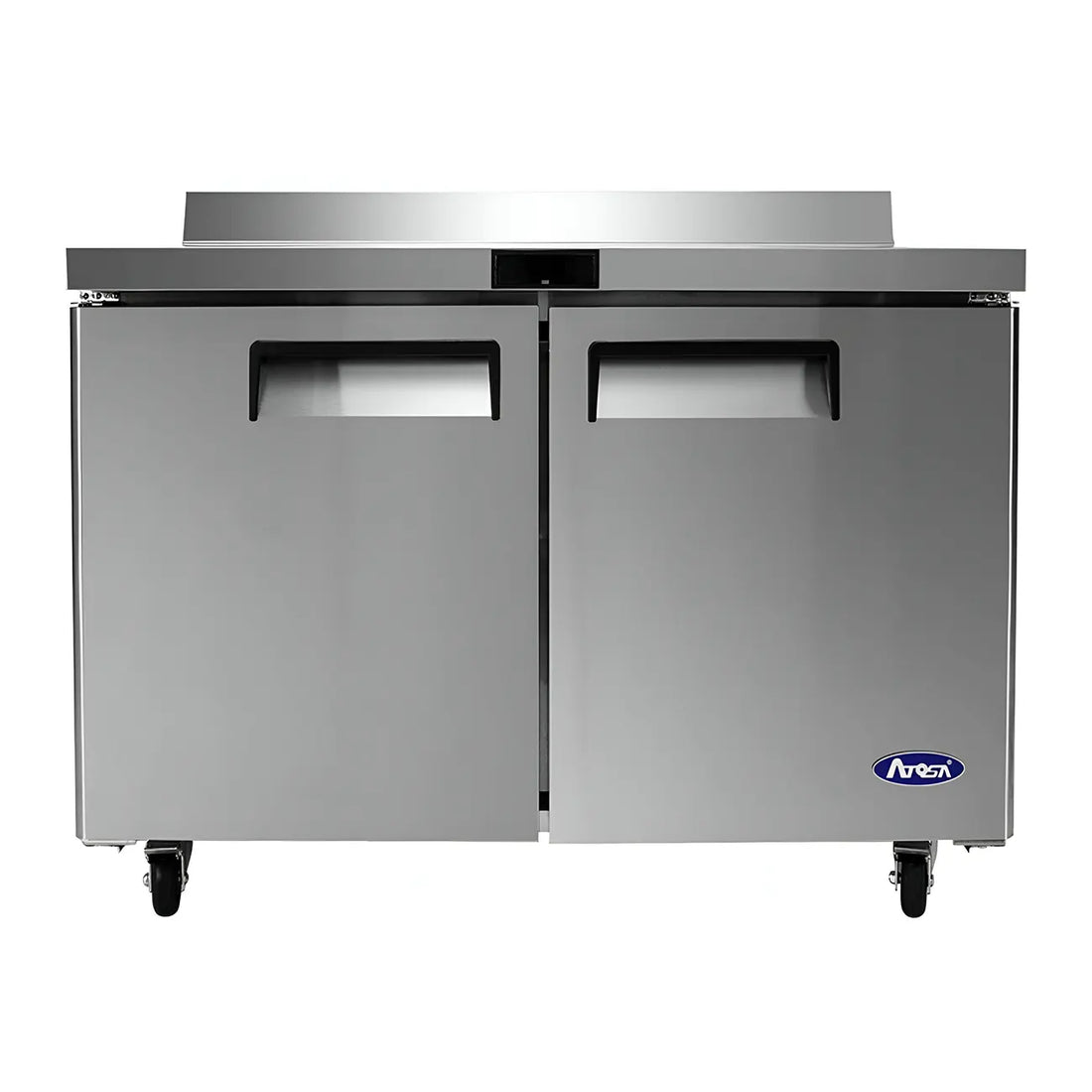 MESA CONGELADA CON PROTECTOR DE SALPICADURAS 2 PUERTAS SOLIDAS 48" ATOSA MGF8413GR, PUERTAS: 2 CAP. PIES CÚBICOS: 13.4 ESTANTES: 2 CONSUMO ELÉCTRICO: 0.3 kW/ 2.6 A CORRIENTE: 115V/1F/60Hz DIMENSIONES: 1.23 x 0.76 x 1.02 m PESO: 92.1 Kg REFRIGERANTE: R290 TEMPERATURA: -22.2 A -17.7 °C